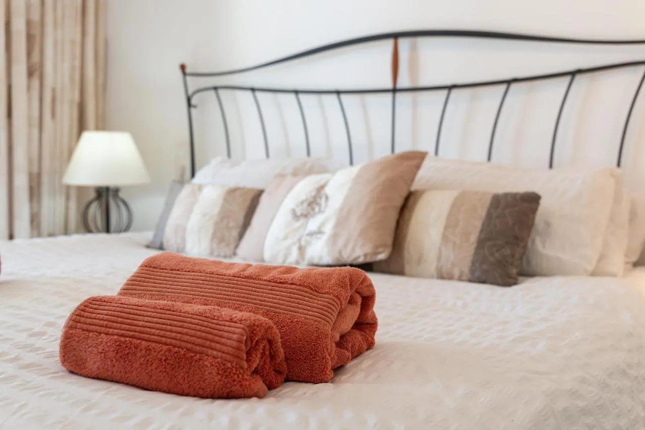 Apartment Mi Capricho Beachfront Apt Mijas Spain